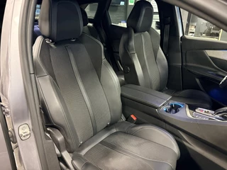 Peugeot 3008 1.6 HYbrid 225 GT / Cruise-control / camera / 1e eigenaar / 15