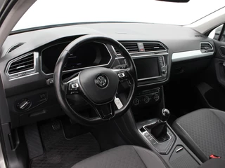 Volkswagen Tiguan 1.4 TSi 125 Pk Connected Series | Cruise Control | Navigatie | Climatronic | Parkeersensoren | 17 Inch | 158.663 Km !! / 4