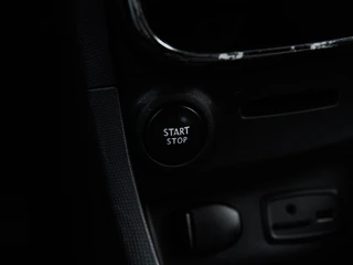 Renault Clio Estate 0.9 TCe Dynamique Navi | Climate control | Cruise control | PDC / 23