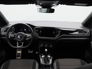 Volkswagen T-Roc 1.5 TSi 150 Pk Automaat Sport Business R-Line | Black Style | Camera | Stoelverwarming | Adaptive Cruise | Navigatie | CarPlay | Climatronic | 18 Inch | 89.335 Km !! / 35
