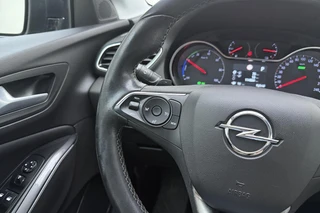 Opel Grandland X 1.6 Turbo Hybrid Business Elegance 225 PK Automaat | Trekhaak | Camera | Keyless | Elektrische achterklep | Climate control | Stoelverwarming | Dakrails / 25