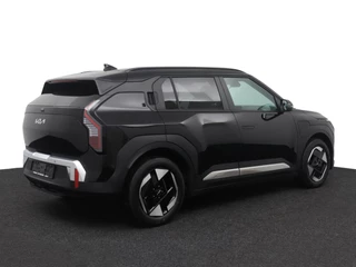 Kia EV3 Plus 81.4 kWh  - Prijs incl. €3.000,- inruilpremie - Stoel/Stuur Verwarming - Climate Control - Draadloze oplader - Navigatie - Fabrieksgarantie tot 06-2033 / 9