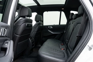 BMW X5 xDrive50e M Sport Pano l Trekhaak l HUD l 360° l Harman Kardon | Innovation | / 10