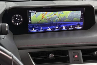 Lexus UX 250h AWD F Sport Premium / 14