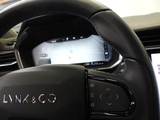 Lynk & Co 01 1.5 PHEV BlackEdition NAVI/360CAM/SCHUIFDAK/LED/20"LMV! / 21
