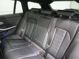 BMW 3 Serie Touring M340i xDrive Panoramadak | M-Stoelen | Harman Kardon | CoPilot / 37