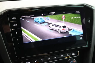 Volkswagen Passat Variant 1.5 TSI 150pk DSG 2x R-Line Panoramadak Leder Camera Stoelverwarming Virtual Cockpit / 29