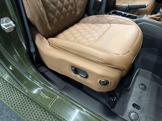 Jeep Wrangler Unlimited 4xe 380 Sahara PHEV | FACELIFT | EL. STOELEN / 46