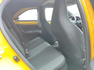 Toyota Aygo X HYBRID 115 GR-SPORT JBL-AUDIO 18''LM-VELGEN KEYLESS PARK-SENSOREN STOELVERW NAVI CLIMA AD-CRUISE / 28