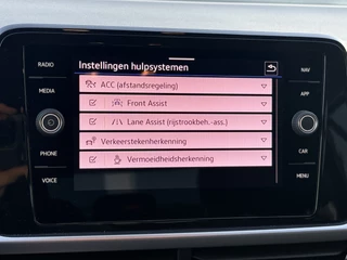 Volkswagen T-Roc 1.0 TSI Life  | LED | Apple Carplay | Adapt. Cruise | DAB+ | PDC v+a incl. Camera / 55