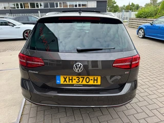 Volkswagen Passat Variant 1.4 TSI ACT Highline Business R / Pano / Massage / Camera / Sportleder / Trekhaak / Zeer mooie auto ! / 12