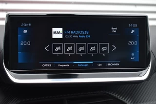Peugeot 208 1.2 PURETECH ALLURE NAVI + APP CONNECT / ECC / PDC / LED PAKKET / 34