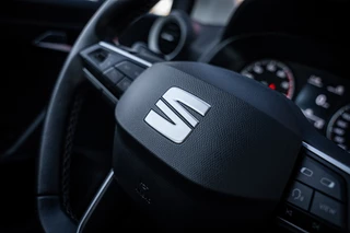 Seat Arona 1.0 TSI Style | Camera | App-connect | Parkeerhulp | Cruise control | LED | DAB+ | / 58