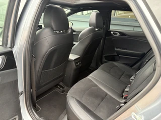Kia ProCeed 1.5 T-GDi 160pk Automaat GT-PlusLine  SCHUIFDAK/JBL/CAMERA/DODEHOEK/AFN.TREKHAAK/18INCH / 28