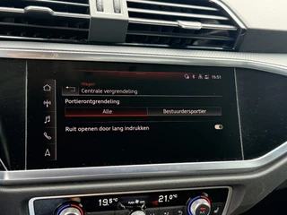 Audi Q3 35 TFSI Advanced edition  | Automaat | LED | Sportstoelen | DAB | Navi | Bluetooth | Stoelverwarming | Virtual Cockpit / 50