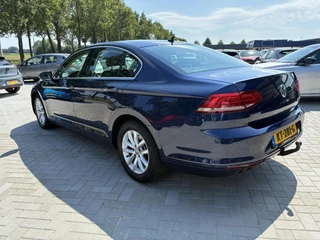 Volkswagen Passat 1.8 TSI Business Edition R Automaat | Climate control | Achteruitrij camera | Navigatie | Elektrisch Pakket | Afneembare Trekhaak | Ergo-Comfort stoel | Parkpilot | LM-Velgen | LED Verlichting / 7