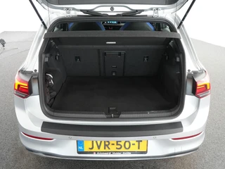 Volkswagen Golf 1.4 eHybrid GTE | SOH 96.4 % | Mist lampen | Camera | ACC | Dodehoek detectie | 245PK | / 37