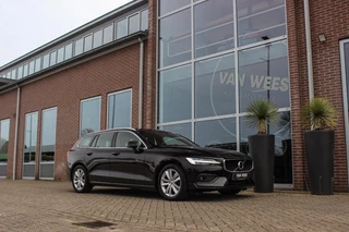 Volvo V60 2.0 B4 Inscription | NL auto | 2e eigenaar | BTW auto | Stuurverwarming | Leer | Cruise control | DAB | Camera | LED | Navigatie | Bluetooth | PDC / 9