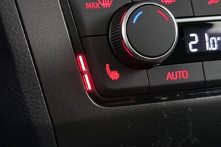 SEAT Arona 1.0 TSI Style Business Connect Automaat Trekhaak Stoelverwarming Virtual LED / 22