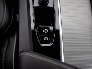 Volvo XC60 2.0 T6 AWD+ Black Edition Leder | Pano | 360 cam | Lighting Pack / 45