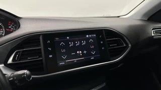 Peugeot 308 SW 1.2 PureTech Blue Lease Executive PANO CARPLAY NAVI. / 30