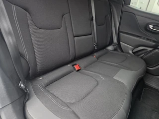 Jeep Renegade 4xe 240 Plug-in Hybrid Electric S | Apple-Android | Navigatie | Stoelverwarming / 5