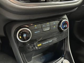 Ford Puma 1.0 EcoBoost Hybrid Titanium CRUISE NAVI CARPLAY LM. / 34