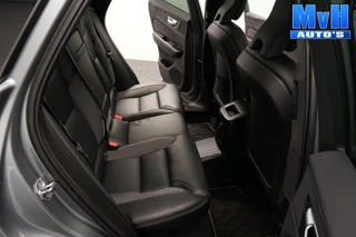 Volvo XC60 2.0 PHEV T6 AWD R-Design|PANO|H/K|TREKH|SOH93% / 74