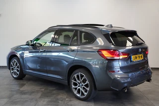 BMW X1 sDrive20i High Executive  Panoramadak M-Sport Trekhaak / 2