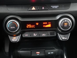 Kia Stonic 1.0 T-GDi MHEV DynamicPlusLine  - Stoel/Stuurverwarming - Lichtmetalen Velgen - Navigatie - LED Koplampen - Cruise Control - Fabrieksgarantie Tot 2031 / 26