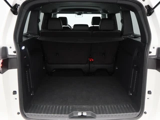 Volkswagen ID. Buzz GTX 4MOTION 79 kWh & 340 Pk | Trekhaak | Carplay | Cruise | Schuifdeuren L+R | Elektrische Stoelen | 20 Inch | Full LED  | 17.801 Km!! / 19