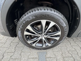 Toyota RAV4 2.0 Style 4WD / 10