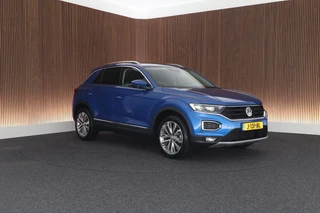 Volkswagen T-Roc 1.5 TSI 150pk DSG Sport Trekhaak Stoelverwarming Camera Keyless Navigatie / 11