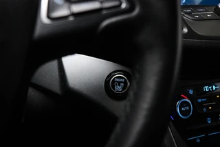 Ford Kuga 1.5 EcoBoost Trend Ultimate | CLIMA | VOORRUITVERWARMING | APPLE | TREKHAAK | 18" / 36