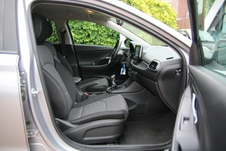 Hyundai i30 Wagon 1.0 T-GDi MHEV Comf / 23
