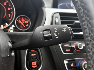 BMW 3 Series Touring 316i M Sport Stoelverwarming | Cruise Control | Parkeersensoren / 23