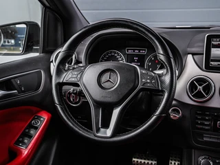 Mercedes-Benz B-Class 250 Ambition Rood leder | Xenon | Camera | Navi | Trekhaak | PDC v+a | Cruise control / 24