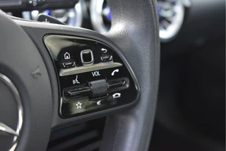 Mercedes-Benz A-Klasse 200 4MATIC 164 pk Premium  | Open dak | Camera | Carplay | DAB | Vrtual cockpit | Stoelverwarming | Full LED / 44