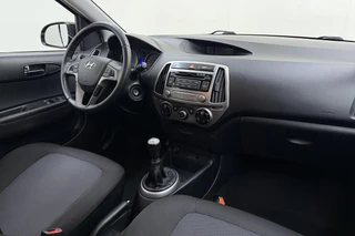 Hyundai i20 1.2i i-Vision / 15