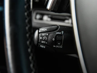 Peugeot 3008 1.2 PureTech Executive | Automaat | Leder | Carplay | 360 camera | Digitale i-cockpit | Trekhaak | Climate control / 14