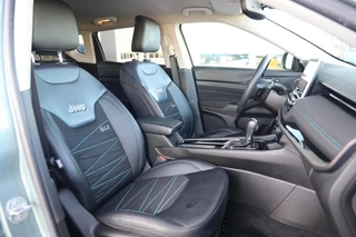 Jeep Compass 4xe 240 Plug-in Hybrid Electric Upland|Trekhaak|Camera|ACC|Navi| / 23