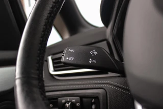 BMW 2-serie Active Tourer 225xe Luxury | Driving Assistant Plus | Panoramadak | Fileassistent | Active Cruise control | Head-up | HiFi audio | Sportstoelen | Rijstrooksensor | Keyless entry / 22