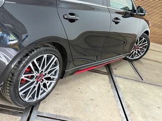 Kia Ceed 1.6 T-GDi GT 204pk | Facelift | VOL! | Pano | LED | Virtual | JBL | ACC | BCA | LFA | Wireless Charg | CarPlay / 46