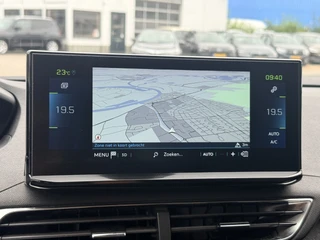 Peugeot 3008 1.6 HYbrid 225 Allure  | LED | Apple/Android | DAB | Keyless | PDC v+a incl. Camera | Standkachel / 43