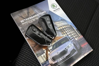 Skoda Octavia Combi 1.4 TSI iV PHEV Business Edition Keyless Apple CarPlay 17" / 27