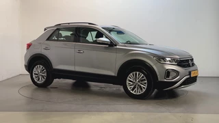 Volkswagen T-Roc 1.5 TSI 150pk DSG Life Navigatie Trekhaak Parkeersensoren App-Connect DAB+ / 2