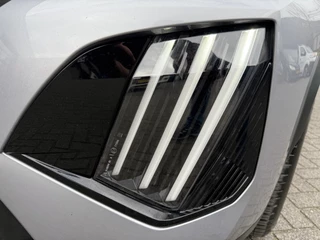 Peugeot 2008 100pk Allure Pack (360gr Camera - Keyless Entry - Adaptieve Cruise Controle - LED - Parkeersensoren V+A - Automatische Airco - 3D Cockpit - Navigatie - 17"incl 4S) / 41
