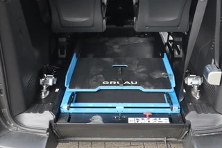 Toyota PROACE Electric Verso LONG EXTRA RANGE DYNAMIC 75KWH 8-PERSOONS ROLSTOELAUTO VERLAAGD-INBOUW-OPRIJPLAAT 2x SCHUIFDEUR / 12