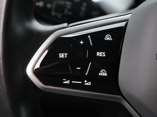 Volkswagen ID. Buzz GTX 4MOTION 79 kWh & 340 Pk | Trekhaak | Carplay | Cruise | Schuifdeuren L+R | Elektrische Stoelen | 20 Inch | Full LED  | 17.801 Km!! / 26