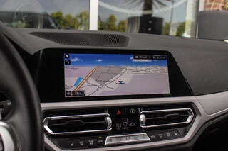 BMW 3-serie Touring 330e High Executive | 1e eigenaar | BTW auto | M-sport stuur | HiFi audio | Sportstoelen | Cruise control adaptief | Grootlichtassistent | Active Guard Plus / 27